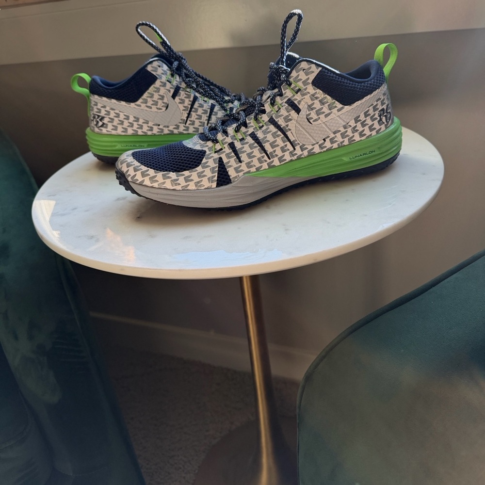 Men's Nike Seahawks Athletic Shoes- like new